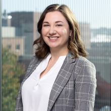 Kelly Moeller headshot