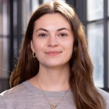 elise painton headshot